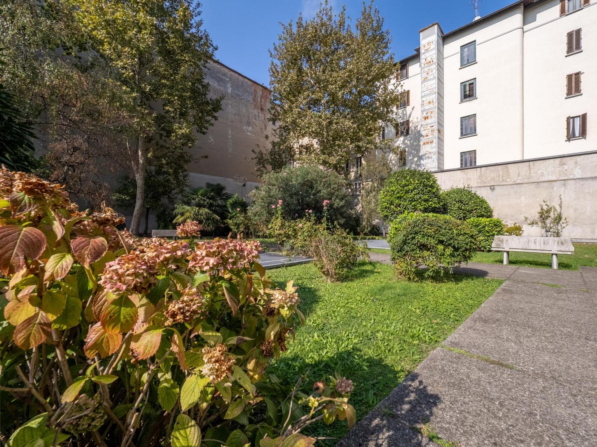 Апартаменты Duomo Line - Cozy, Modern Designed Flat Милан Экстерьер фото